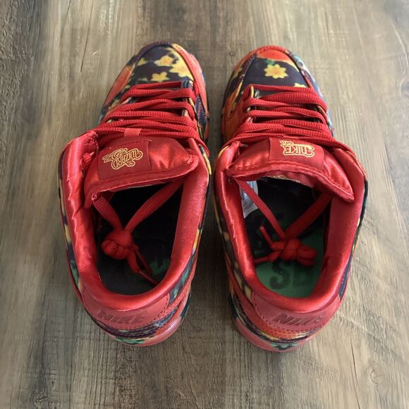 Nike SB Dunk Low X The Wizard Of Oz Ruby Men Size 6.5 / Women 8 Ruby Red Shoes main image 5